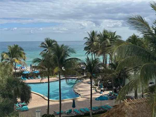 $3,500 | 3901 South Ocean Drive, Unit 4J, Hollywood, FL 33019