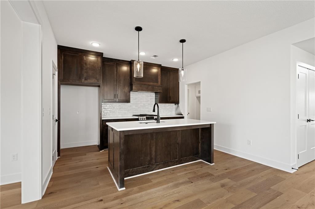 9565 Jupiter Street Lenexa, KS 66219 - Photo 7 of 34