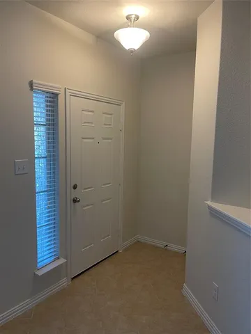 $2,200 | 2824 Castle Creek Drive, Little Elm, TX 75068