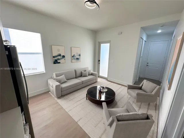 $1,705,000 | 12336 Southwest 43rd Court, Davie, FL 33330