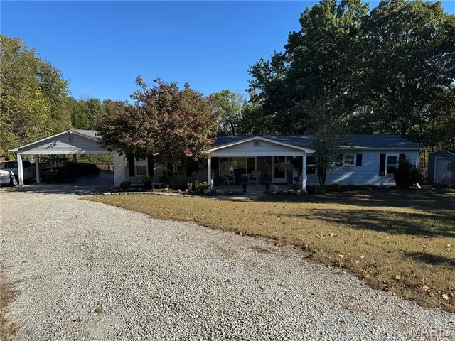 $425,000 | 1818 Hunter Road, Festus, MO 63028