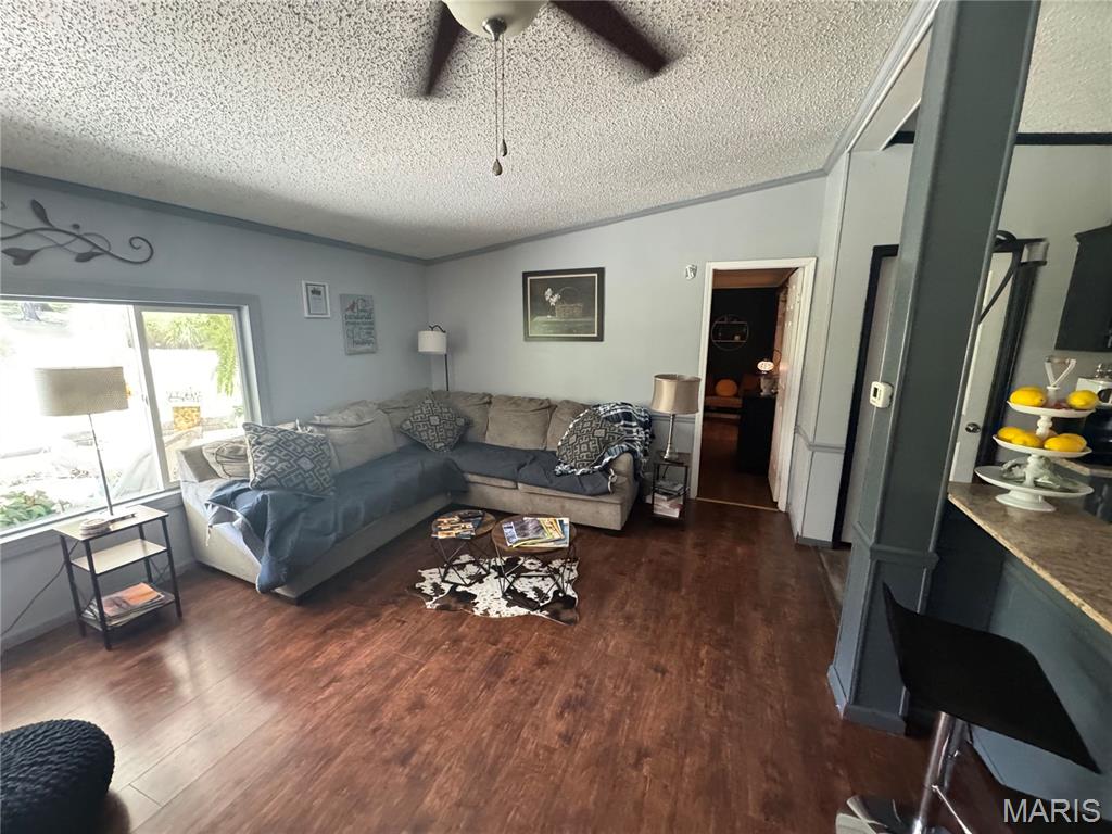 1818 Hunter Road Festus, MO 63028 - Photo 7 of 54