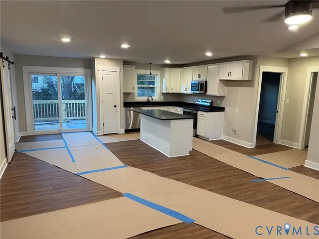 $2,400 | 325 Yorktown Drive, Colonial Heights, VA 23834