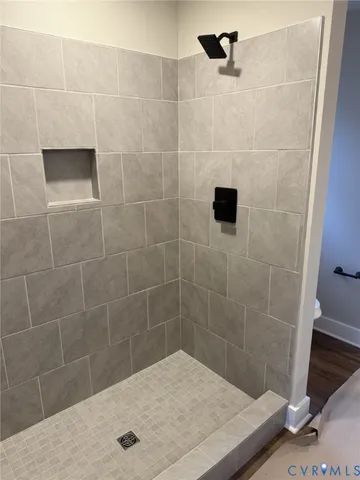 $2,400 | 325 Yorktown Drive, Colonial Heights, VA 23834