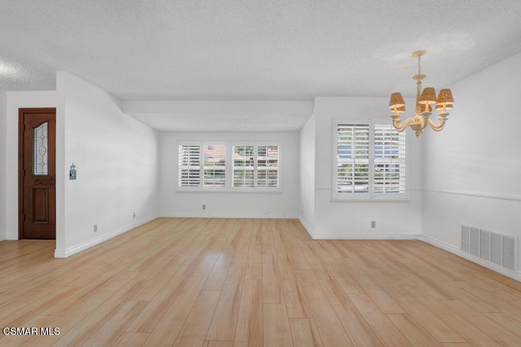 1278 Rambling Road Simi Valley, CA 93065 - Photo 20 of 76