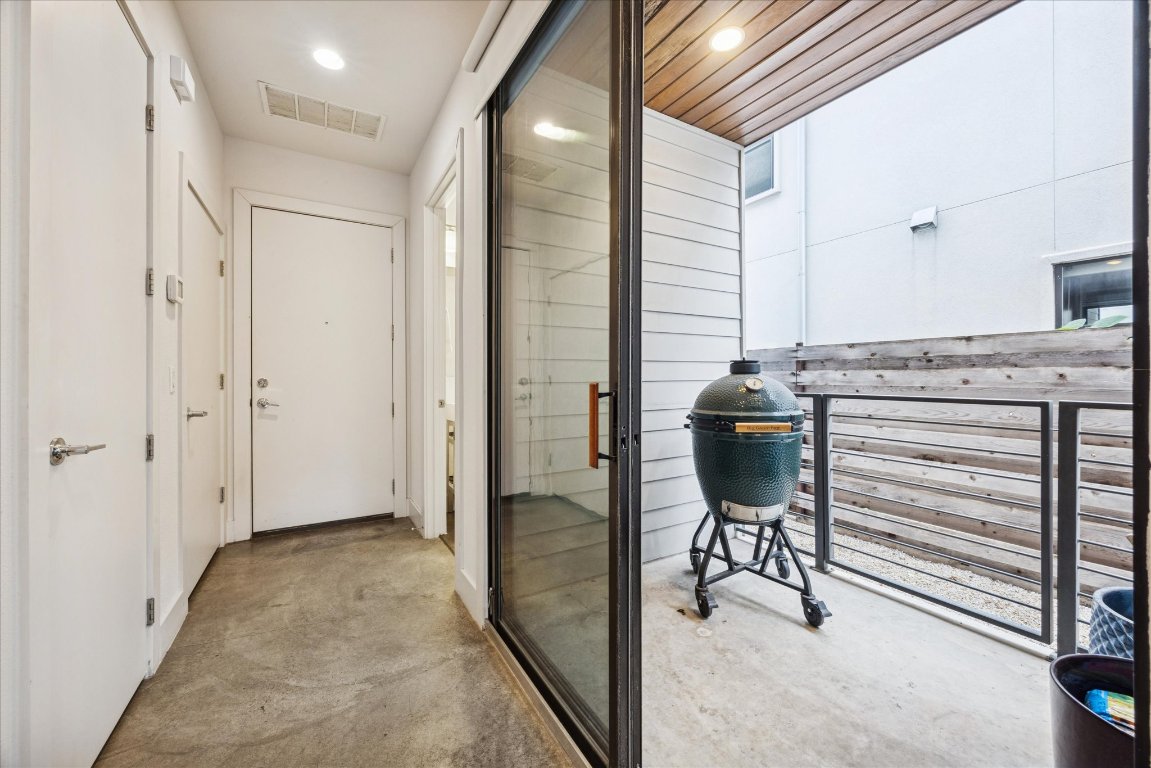 1011 East 12th Street Austin, TX 78702 - Photo 11 of 30