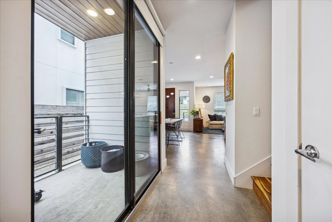 1011 East 12th Street Austin, TX 78702 - Photo 10 of 30