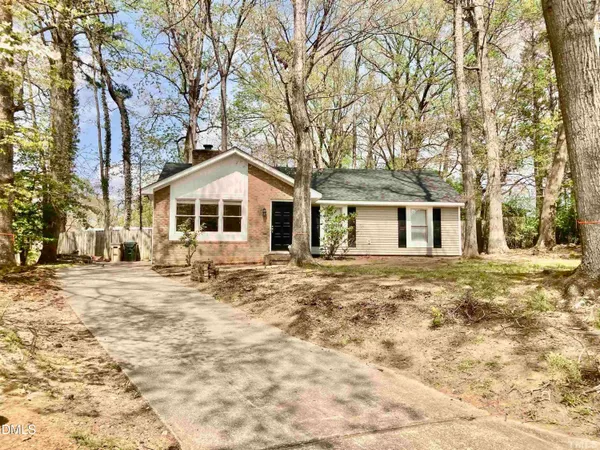 $1,500 | 104 Castill Place, Garner, NC 27529