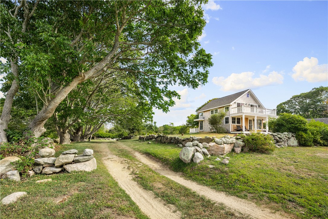 804 Mohegan Trail Block Island, RI 02807 - Photo 3 of 49