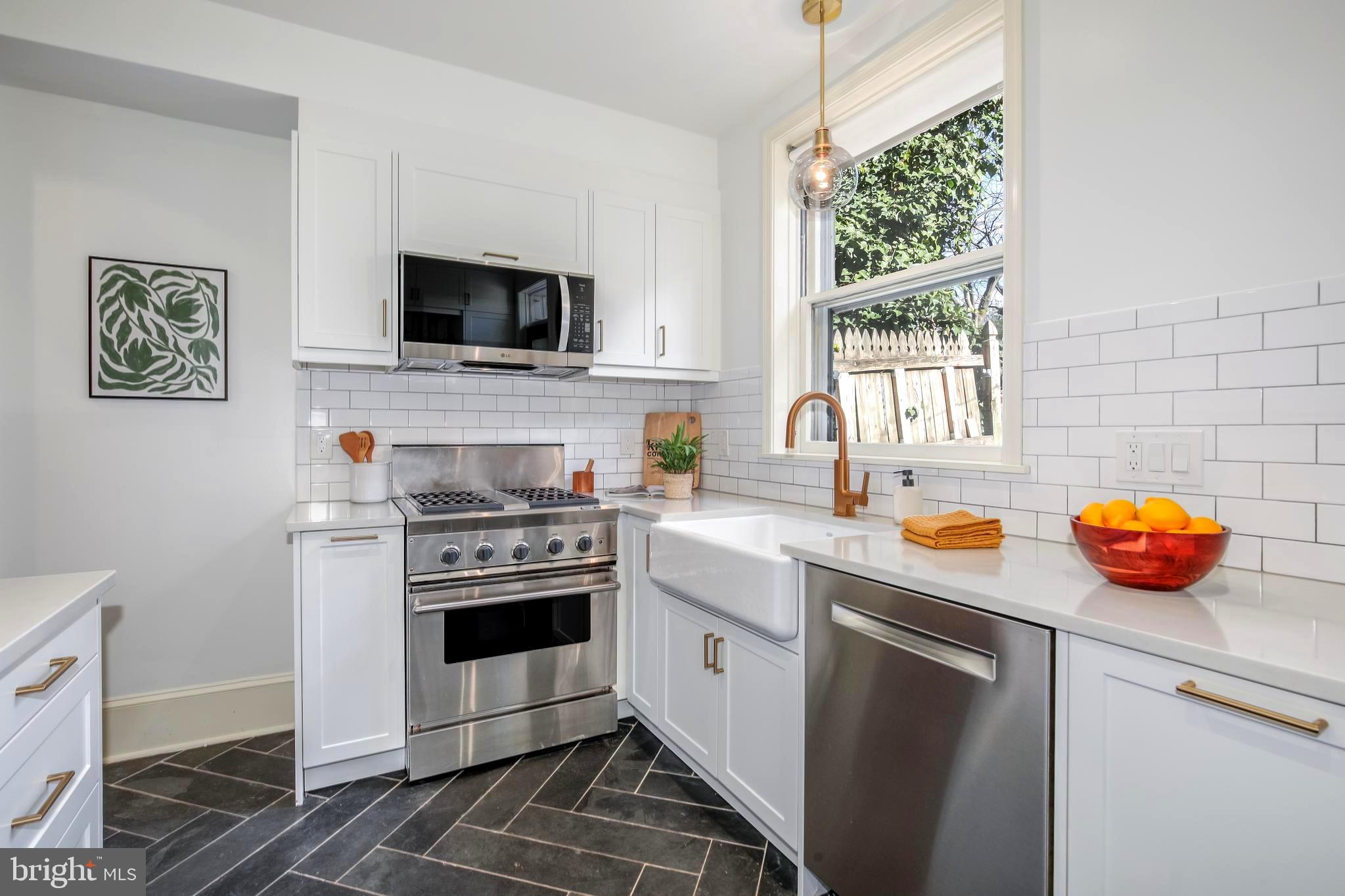 307 11th Street Northeast Washington, DC 20002 - Photo 13 of 41