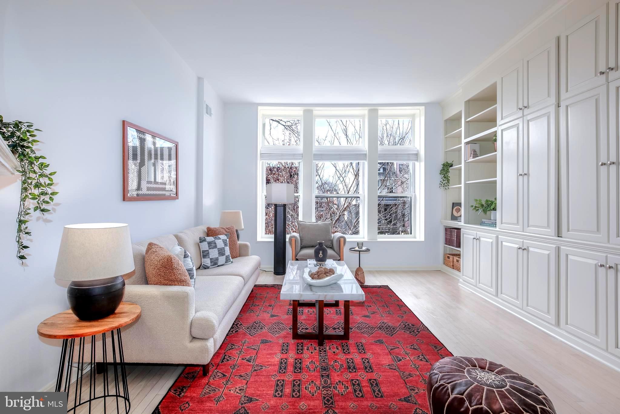 307 11th Street Northeast Washington, DC 20002 - Photo 23 of 41 2nd floor living room