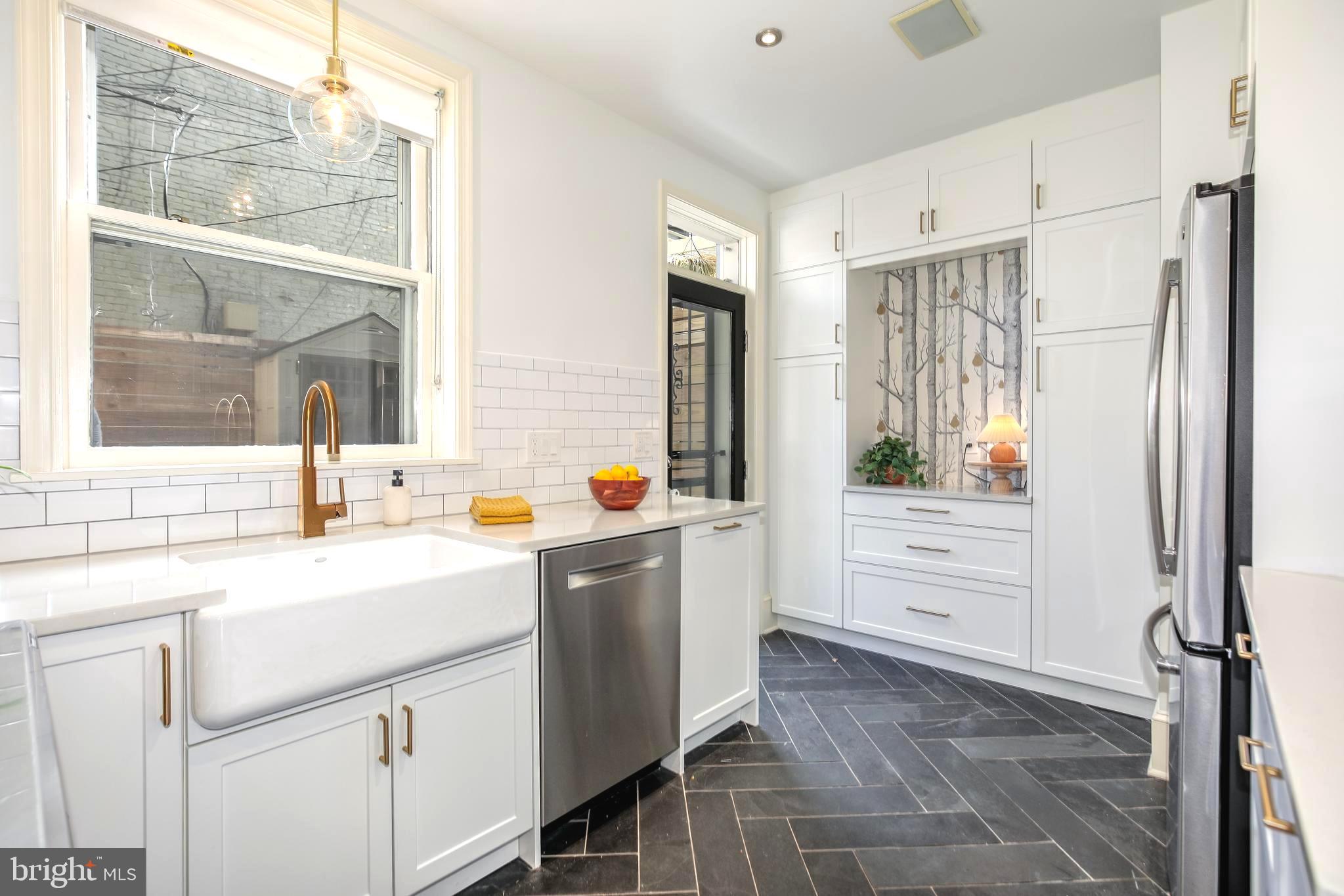 307 11th Street Northeast Washington, DC 20002 - Photo 10 of 41