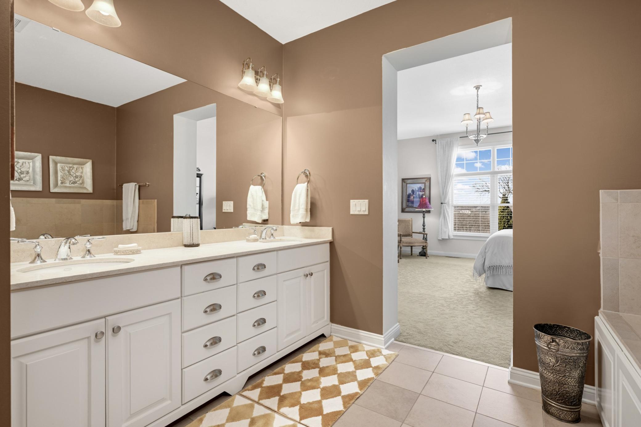 1356 Riverside Lane Mendota Heights, MN 55118 - Photo 25 of 43