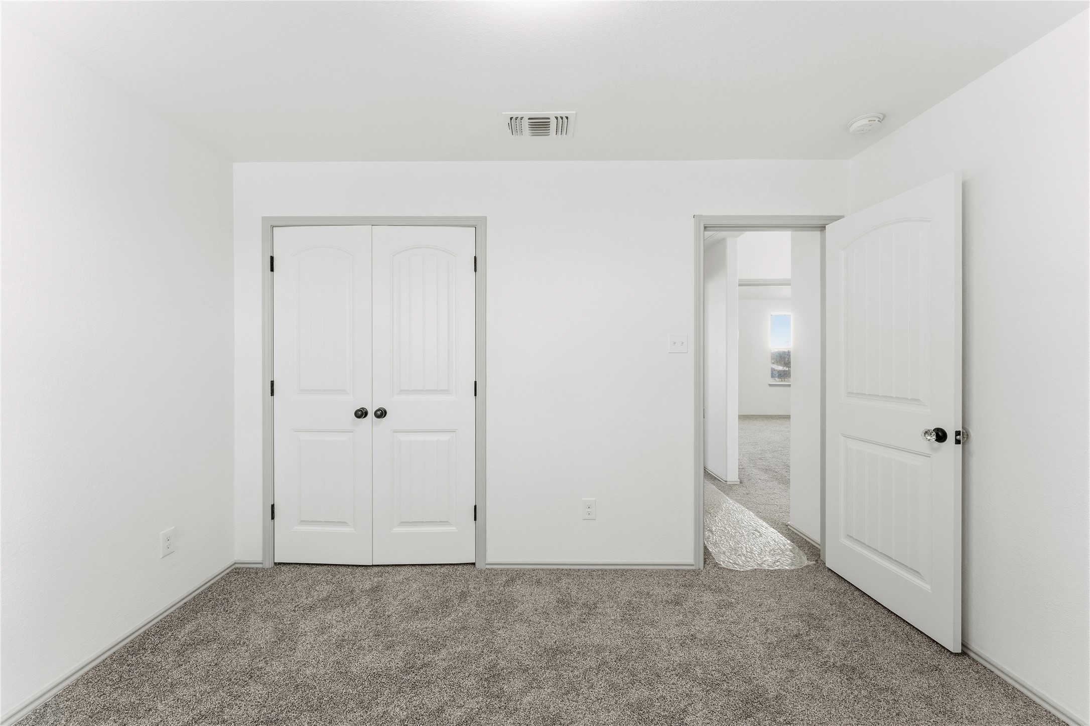 100 Serpentine Lane Jarrell, TX 76537 - Photo 31 of 40 a view of an empty room