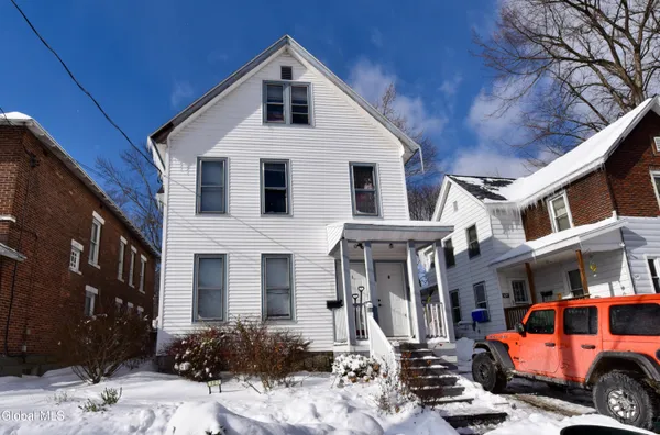 $185,000 | 107 Dove Street, Johnstown, NY 12095