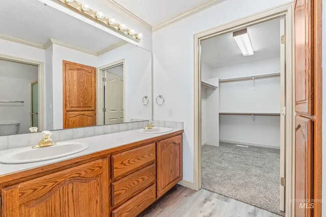 $334,900 | 710 West Benton Avenue, Nampa, ID 83651