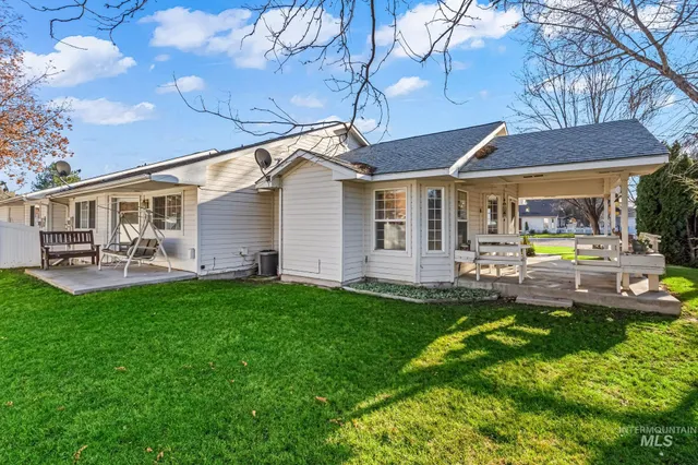 $334,900 | 710 West Benton Avenue, Nampa, ID 83651