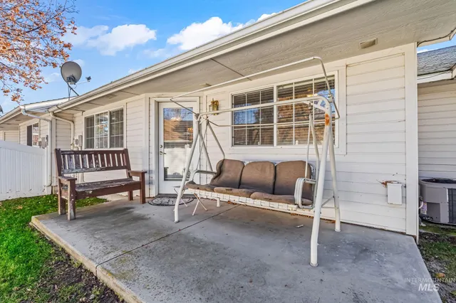 $334,900 | 710 West Benton Avenue, Nampa, ID 83651