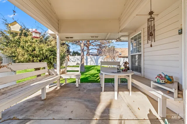 $334,900 | 710 West Benton Avenue, Nampa, ID 83651