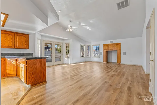 $334,900 | 710 West Benton Avenue, Nampa, ID 83651