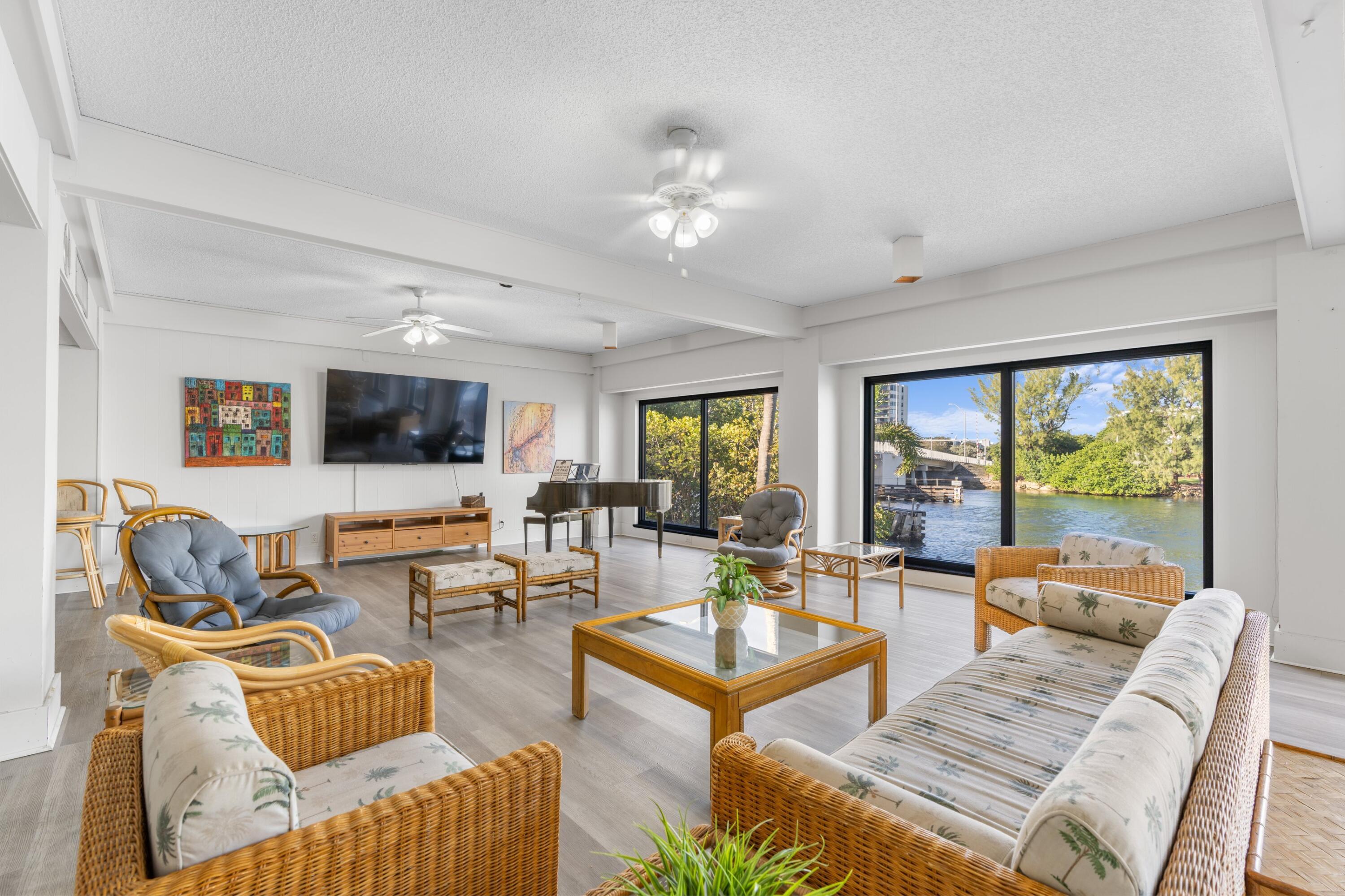 1401 North Riverside Drive, Unit 1007 Pompano Beach, FL 33062 - Photo 18 of 39 Lobby