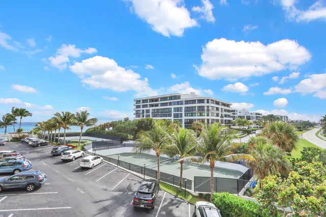 $325,000 | 3030 South Ocean Boulevard, Unit 332, Palm Beach, FL 33480