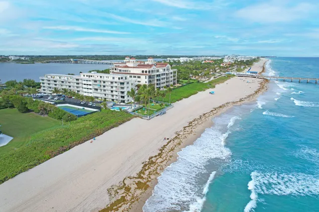 $325,000 | 3030 South Ocean Boulevard, Unit 332, Palm Beach, FL 33480
