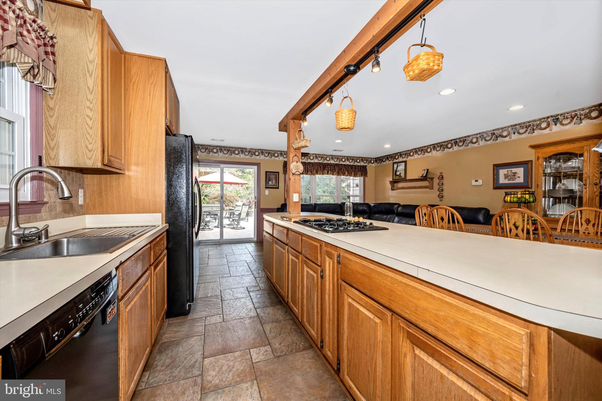 25125 Seneca View Court Gaithersburg, MD 20882 - Photo 12 of 64