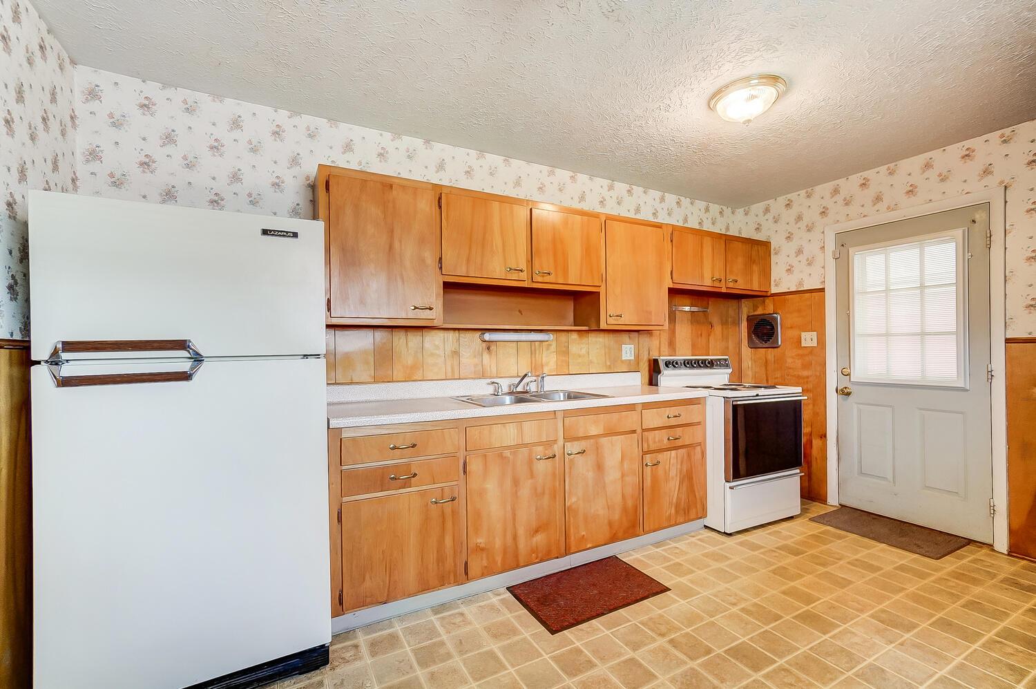 178 Cullman Road Columbus, OH 43207 - Photo 7 of 30 Kitchen