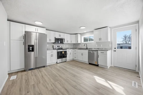 $279,000 | 1108 18th Street North, Fargo, ND 58102