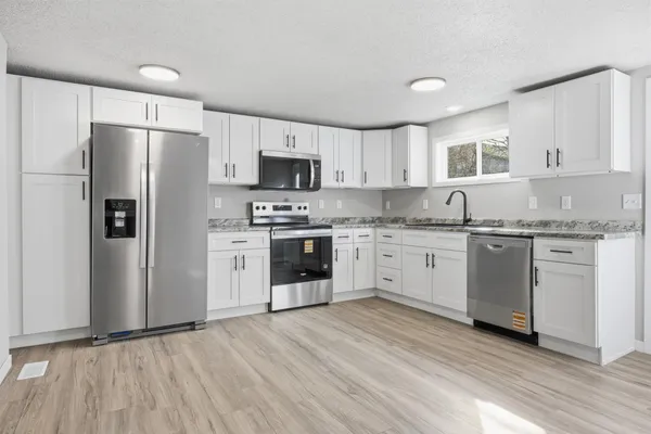 $279,000 | 1108 18th Street North, Fargo, ND 58102