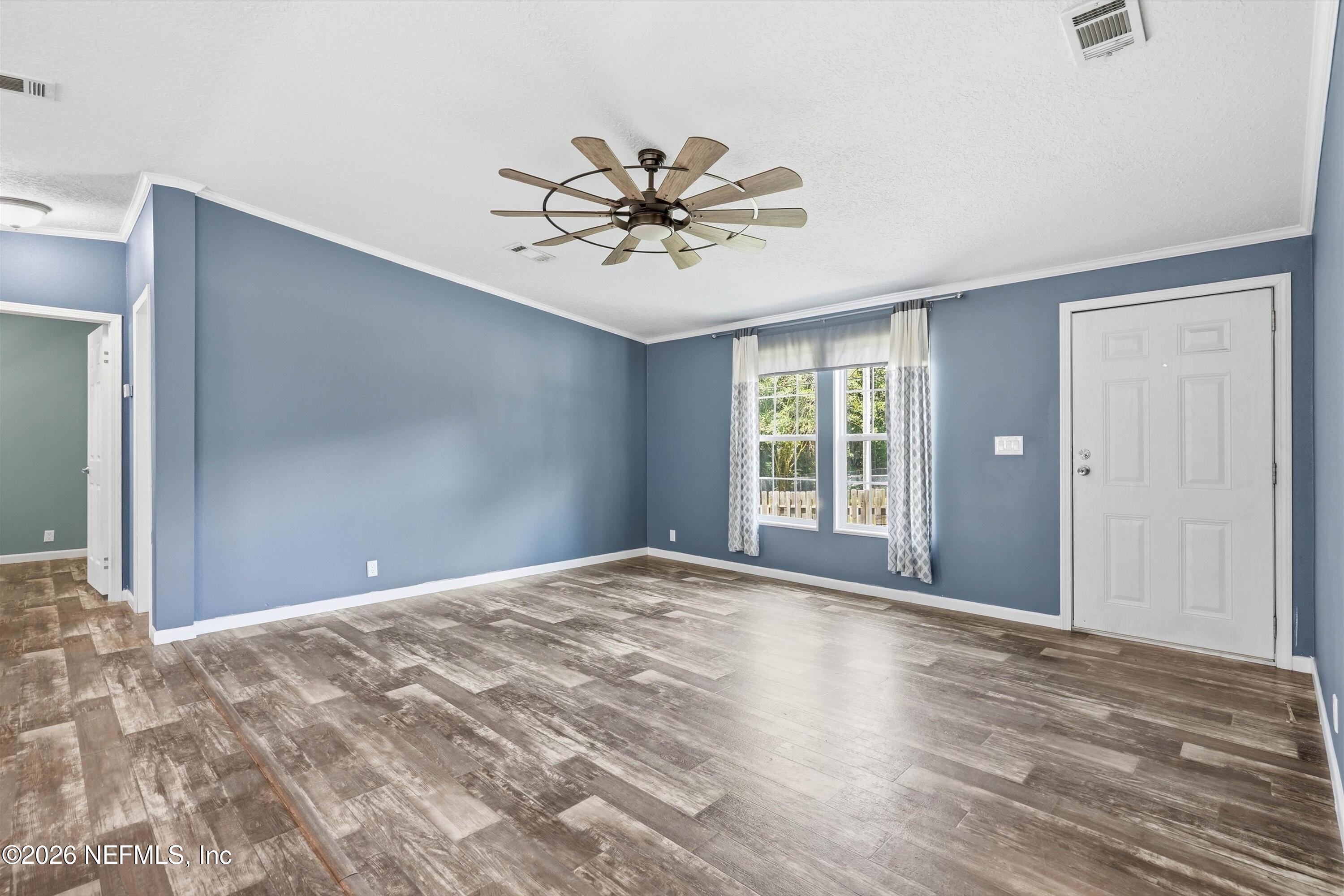12965 Duval Lake Road East Jacksonville, FL 32218 - Photo 6 of 35 05-Living Room