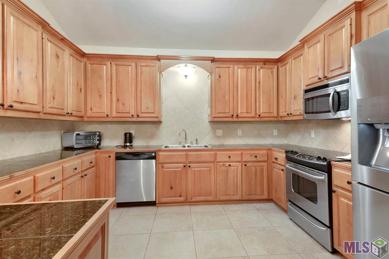 10787 Springtree Avenue Baton Rouge, LA 70810 - Photo 4 of 14 Gallery Image 4