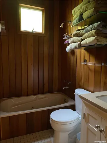 $40,000 | 373 Dehnhoff Walk, Ocean Beach, NY 11770