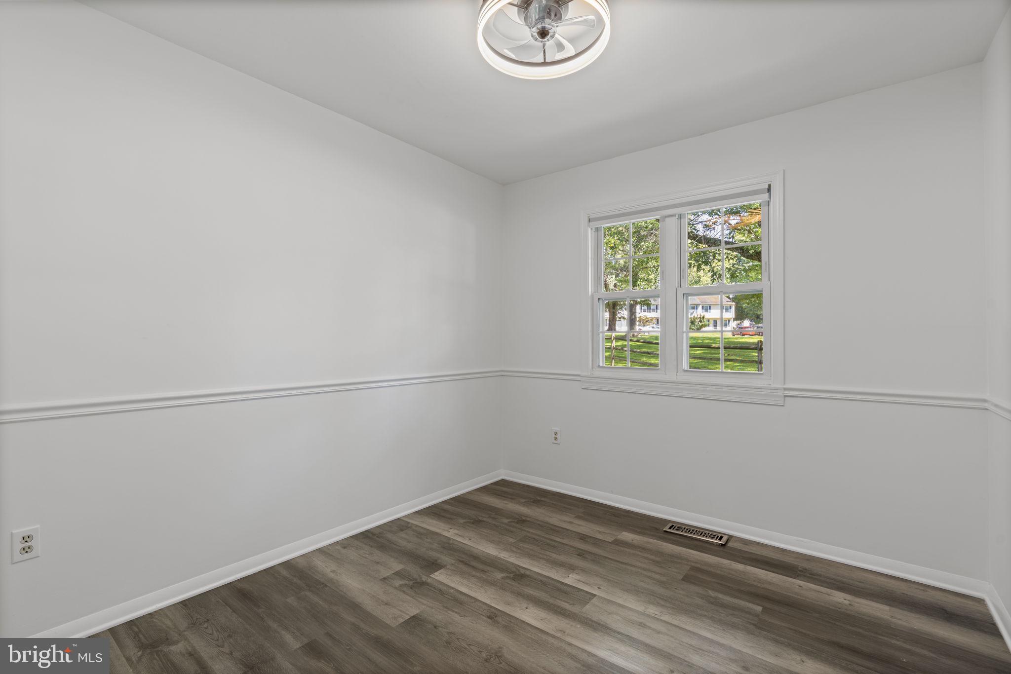 24101 Log House Road Gaithersburg, MD 20882 - Photo 27 of 45 Bedroom 3