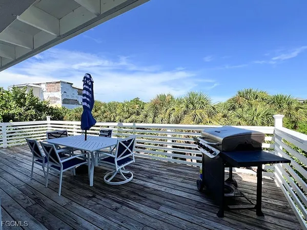 $674,900 | 4561 Smugglers Drive, Upper Captiva, FL 33924