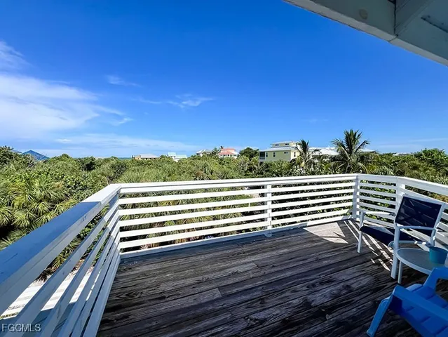 $684,900 | 4561 Smugglers Drive, Upper Captiva, FL 33924