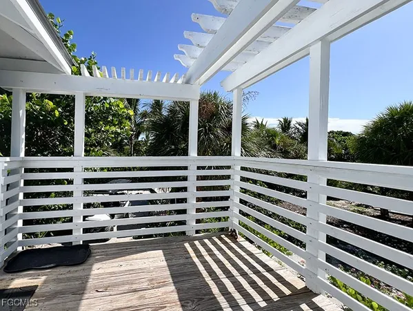 $674,900 | 4561 Smugglers Drive, Upper Captiva, FL 33924