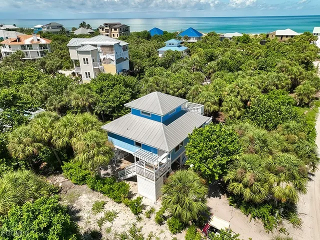 $684,900 | 4561 Smugglers Drive, Upper Captiva, FL 33924