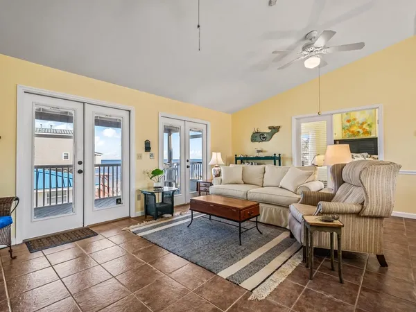 $599,000 | 8 Bass Street, Alligator Point, FL 32346