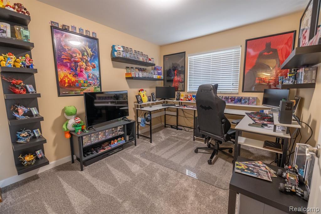 14045 Riga Livonia, MI 48154 - Photo 11 of 15 Gallery Image 11