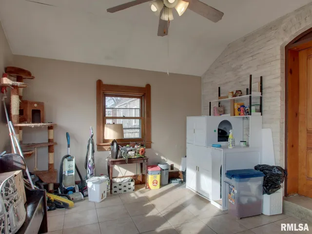 $194,900 | 1604 State Street, Quincy, IL 62301