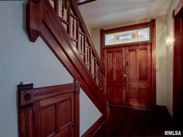 $194,900 | 1604 State Street, Quincy, IL 62301