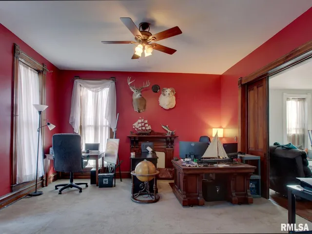 $194,900 | 1604 State Street, Quincy, IL 62301