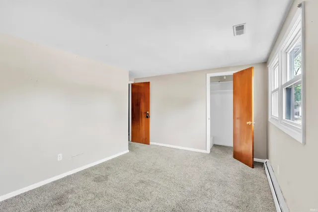 $260,000 | 4031 Hedwig Drive, Fort Wayne, IN 46815