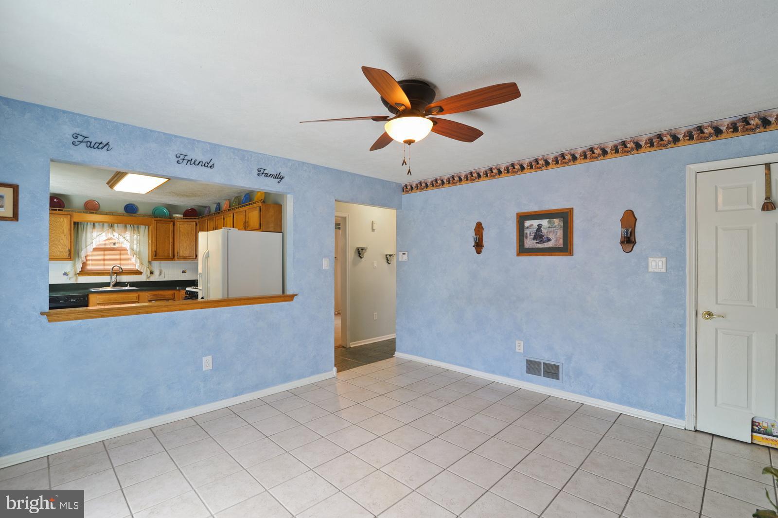 61 Charles Drive New Castle, DE 19720 - Photo 11 of 28