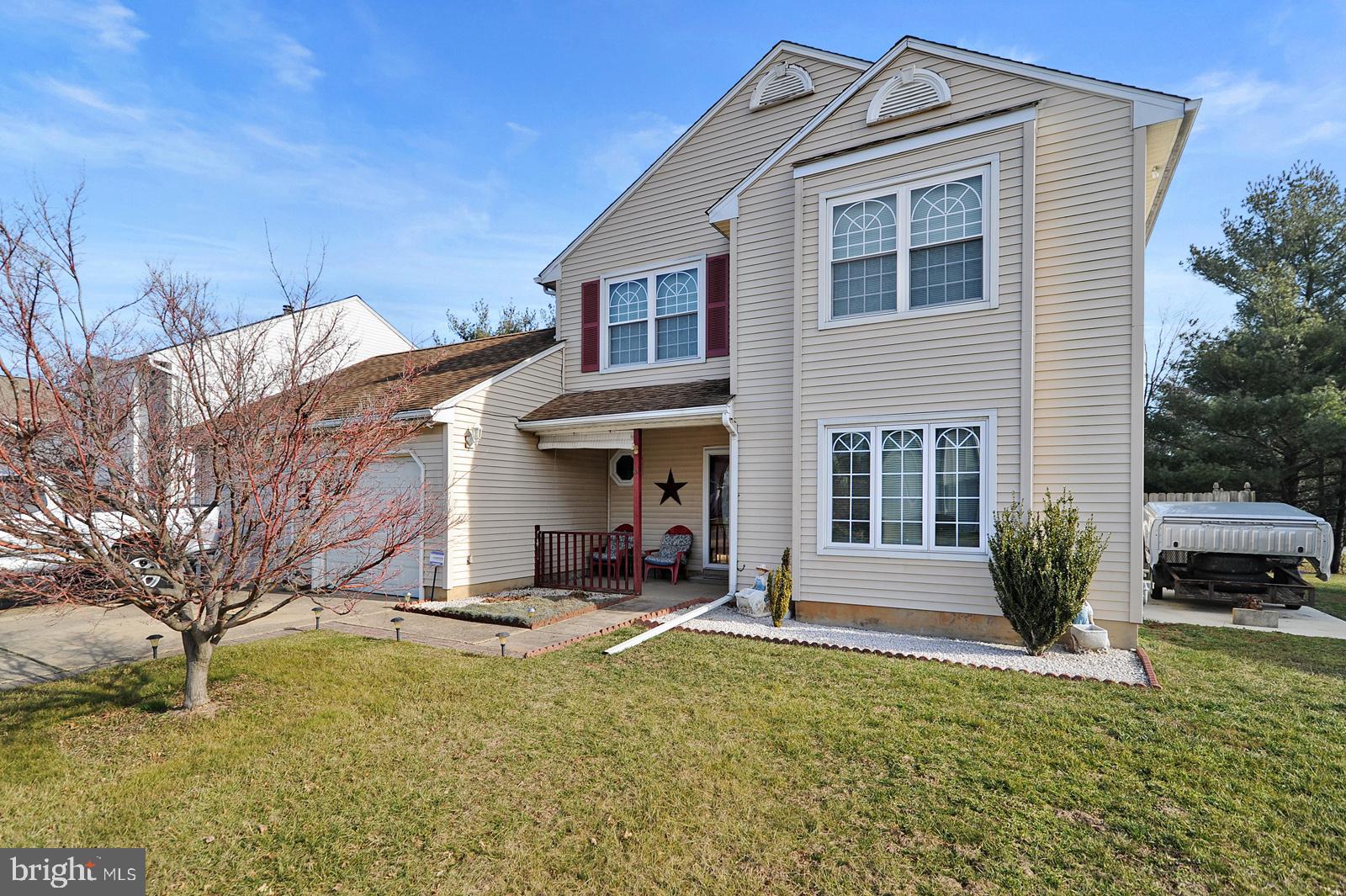 61 Charles Drive New Castle, DE 19720 - Photo 2 of 28