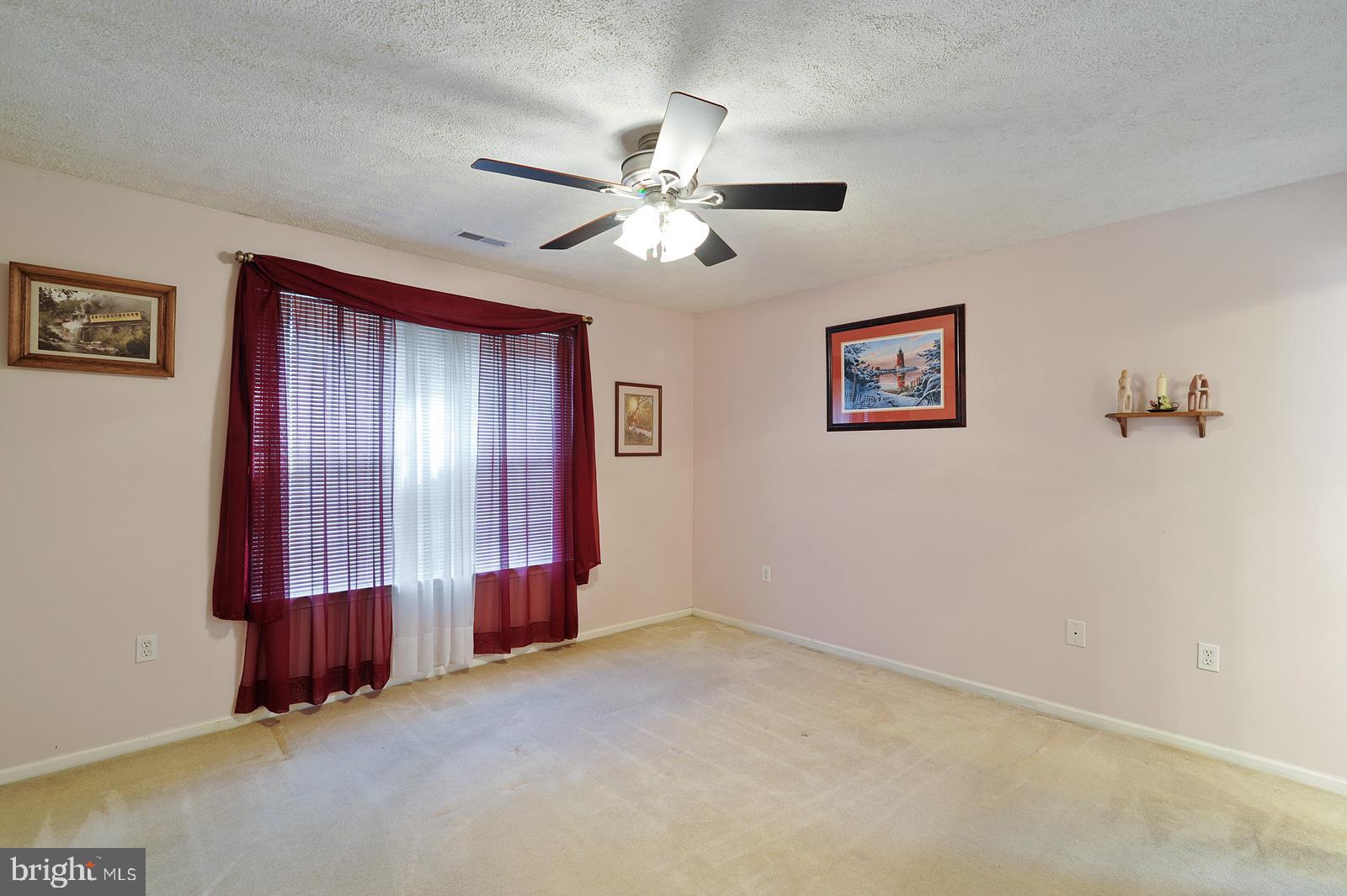 61 Charles Drive New Castle, DE 19720 - Photo 23 of 28