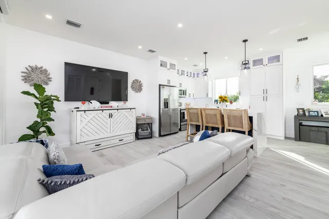 $1,149,000 | 6099 Overseas Highway, Unit 83W, Marathon, FL 33050