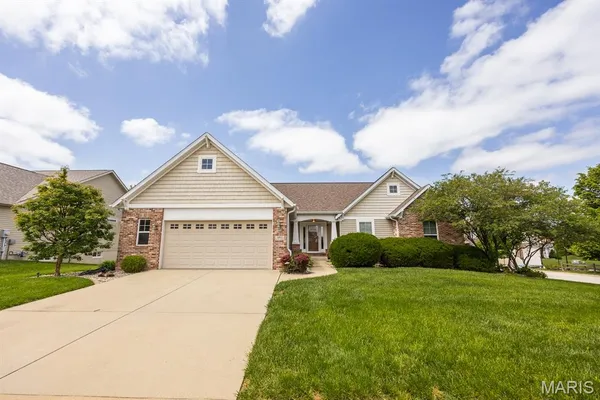 $425,000 | 1411 Sauk Trail, O'Fallon, IL 62269